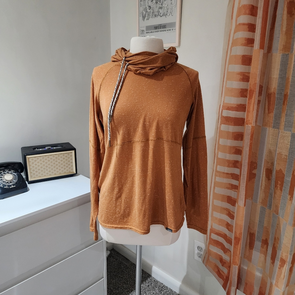 Large Hooded Columbia Shirt